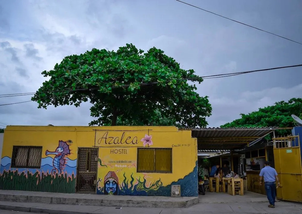 Azalea Hostal