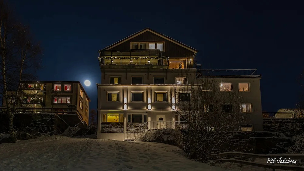 Breidablikk Guesthouse