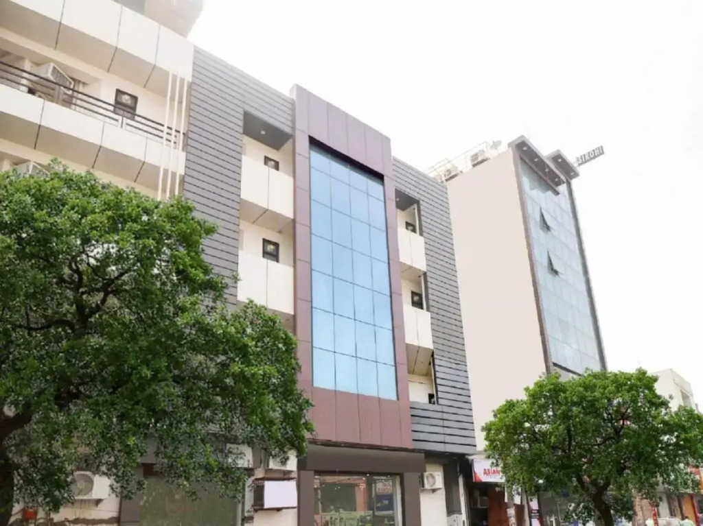 Red Snapper Hotel