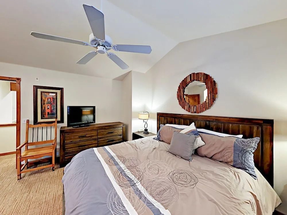Ski-in/Walk-out Breckenridge Condo by RedAwning