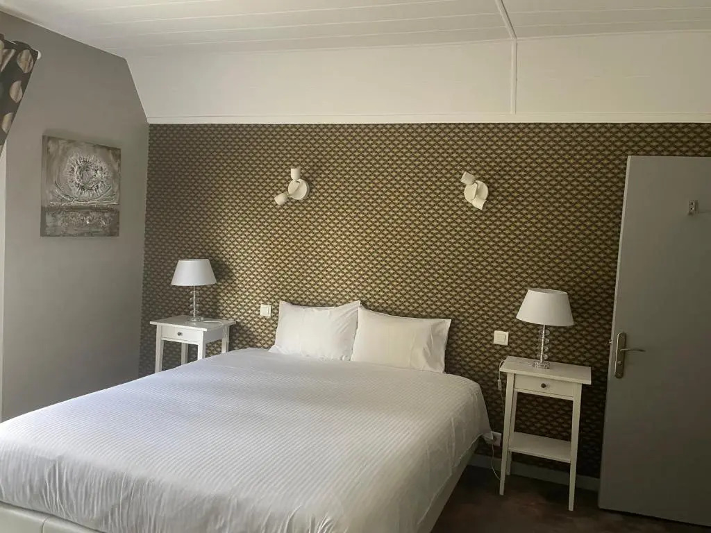Hôtel Restaurant Logis Coté Lac