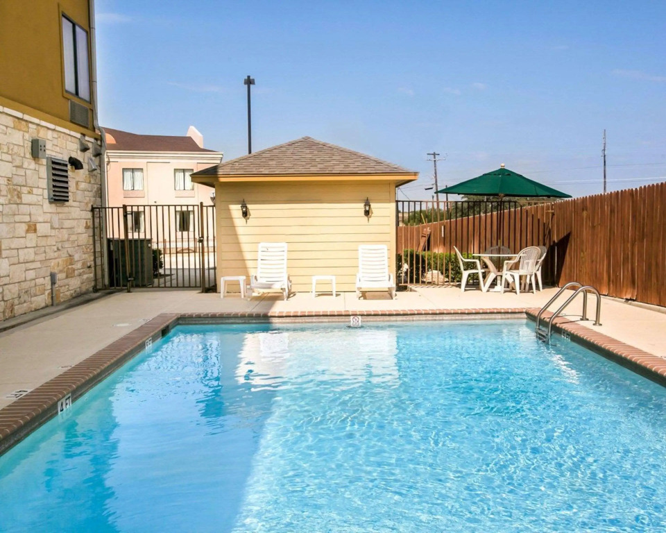 Sleep Inn & Suites Gonzales near Palmetto State Park