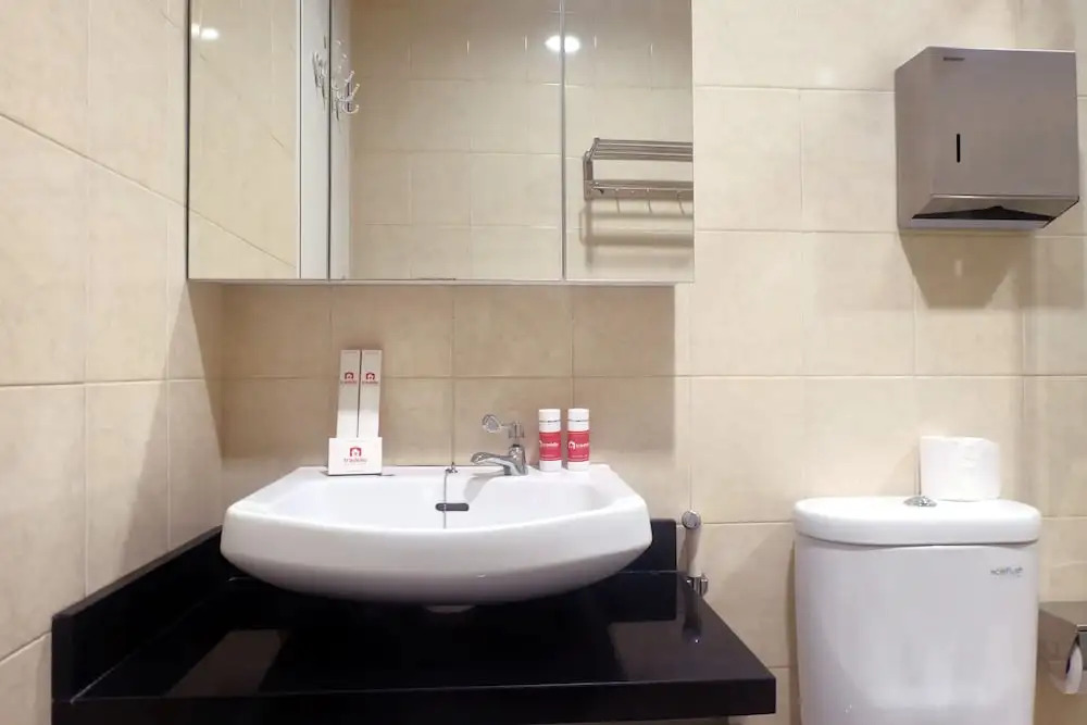 Big Studio at Cosmo Terrace Apartment Thamrin City By Travelio