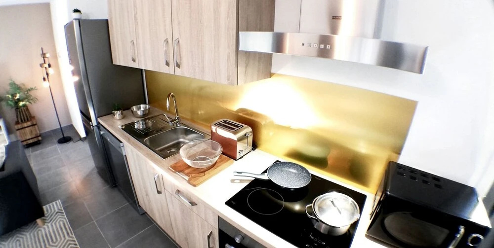 Businest Gosselies-charleroi Airport - 1-bedroom Apartment