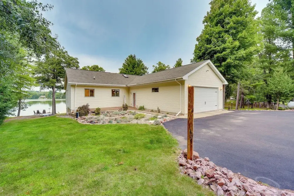 Spacious Lakefront New Auburn Home w/ Sunroom