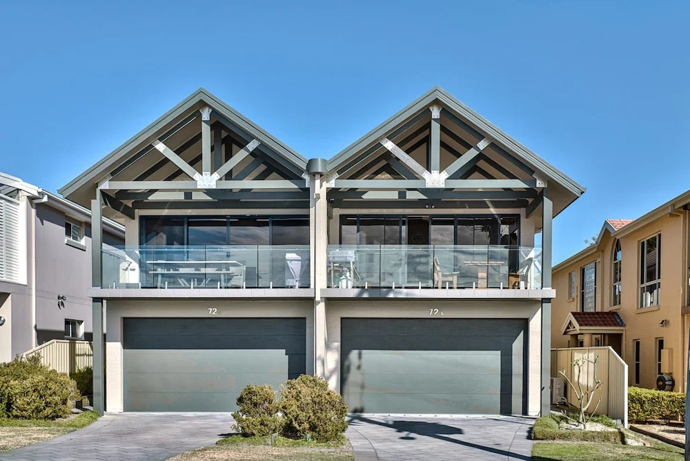Beach House 72A Marine Dr Fingal Bay