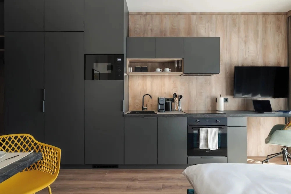 Avenue Apartments