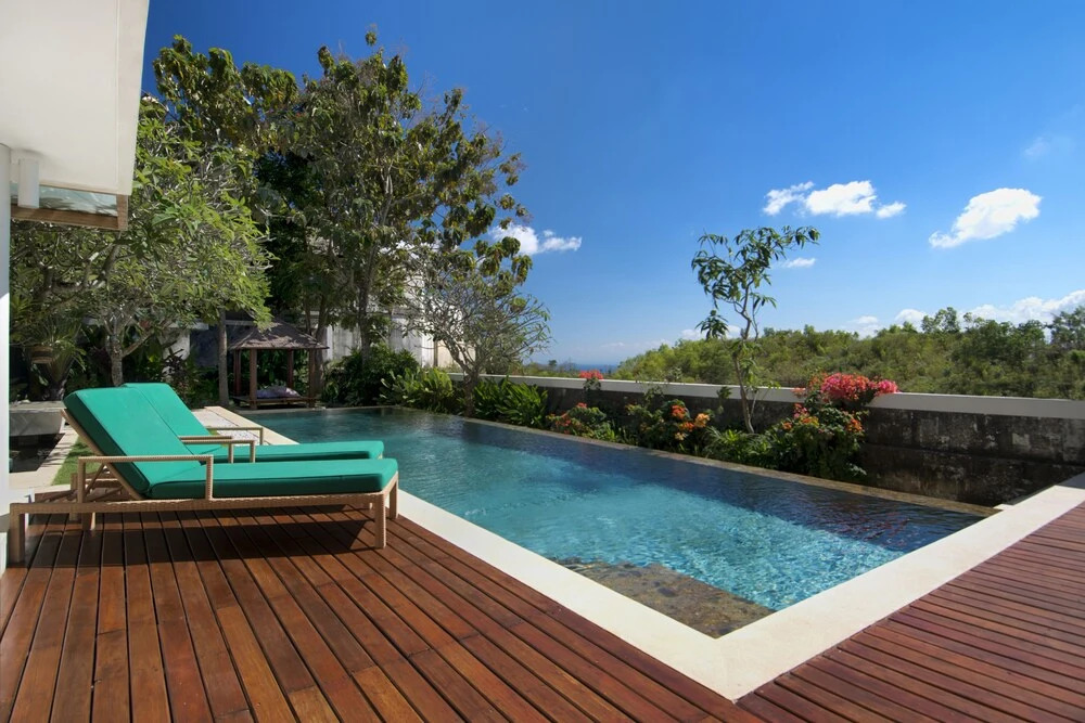 Villa Champa - Family Friendly Accessible villa inc Pool Fence and Car and Driver