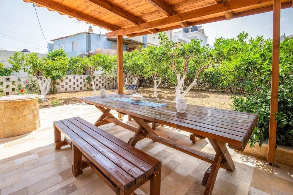 Charming Agia Pelagia Green House