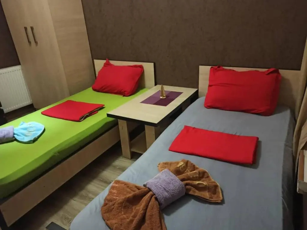 Artisha Travel Hotel
