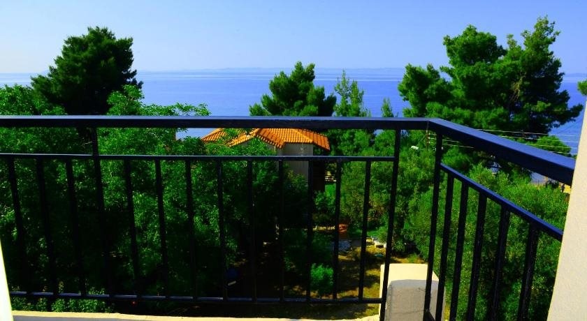 Golden Beach Hotel