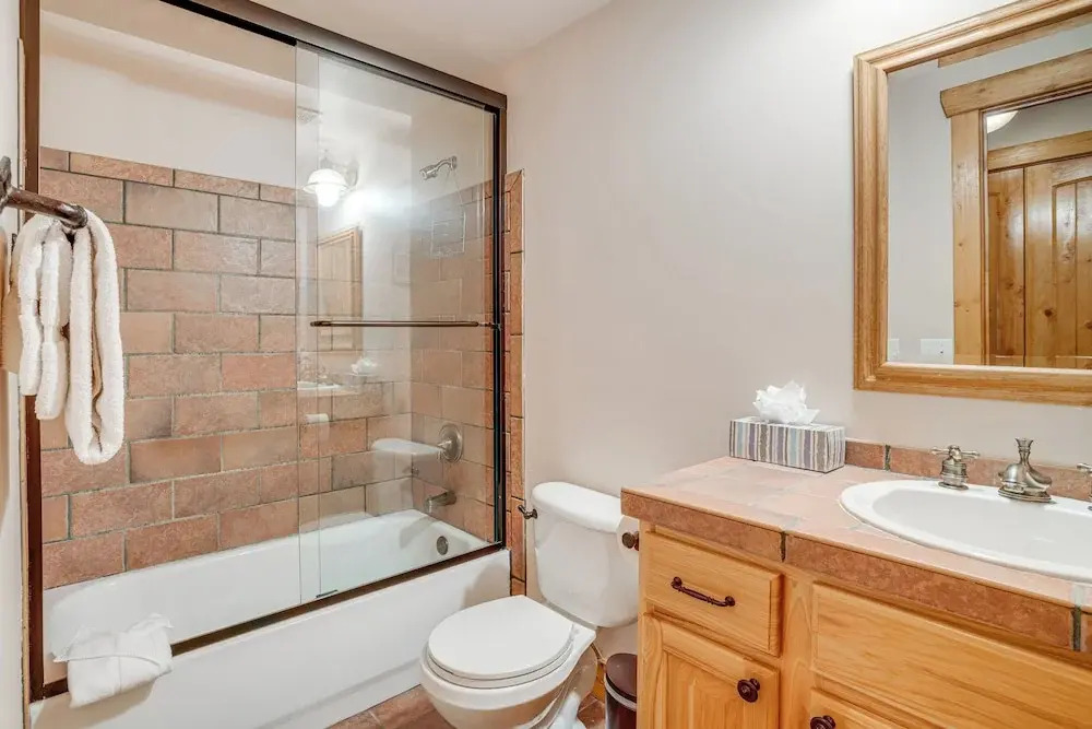 2 Mi to Frisco Slopes: Cozy Retreat w/ Mtn Views!