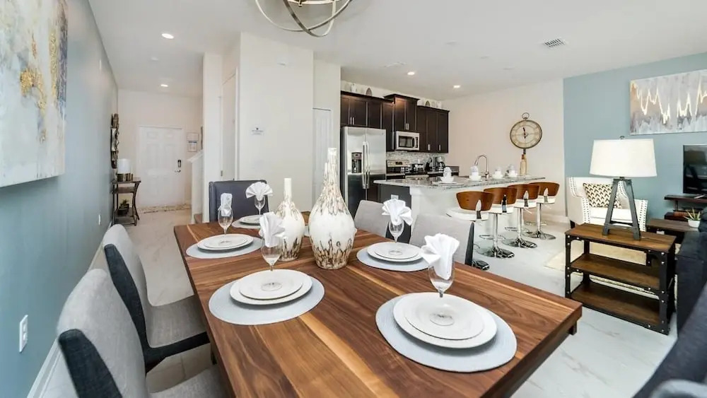 9045 Dogleg Drive