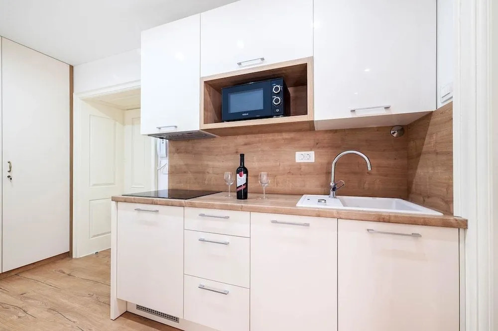 Rialto Luxury Apartment
