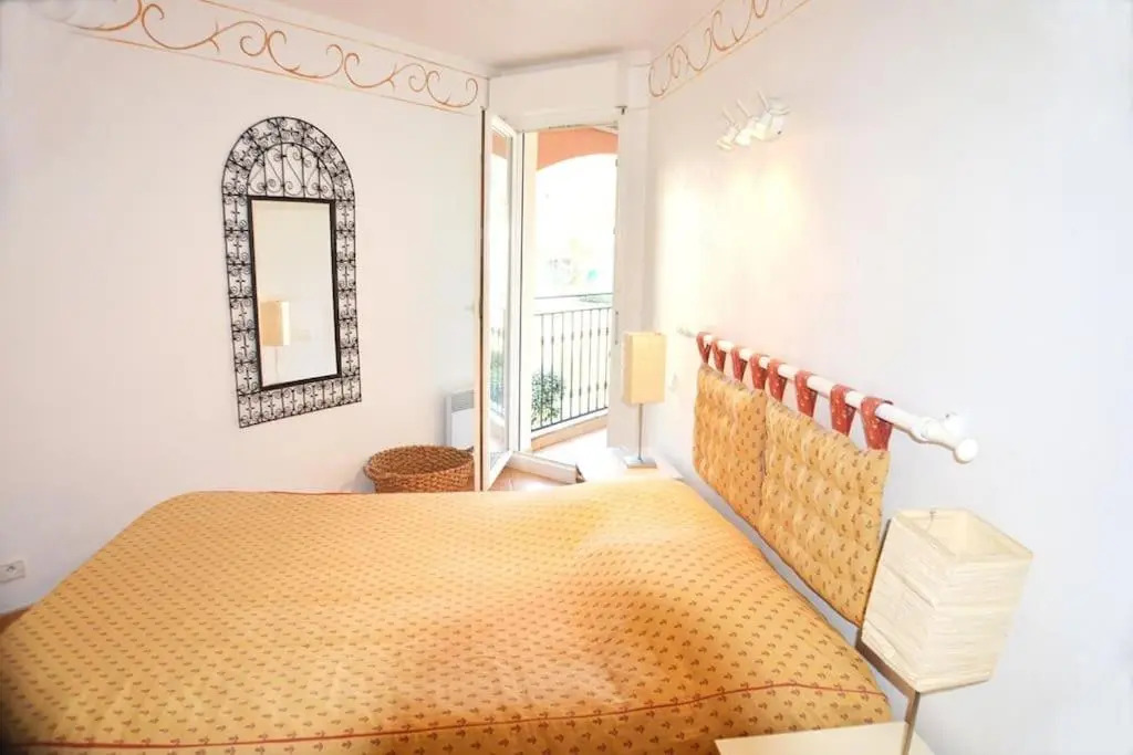 Bel appartement pour 6 personnes dans résidence avec piscine 500 m plage