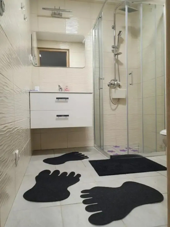 Comfortable Holiday Home, Sauna, Fishing Pond