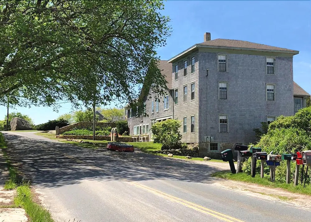 The Harbor Inn