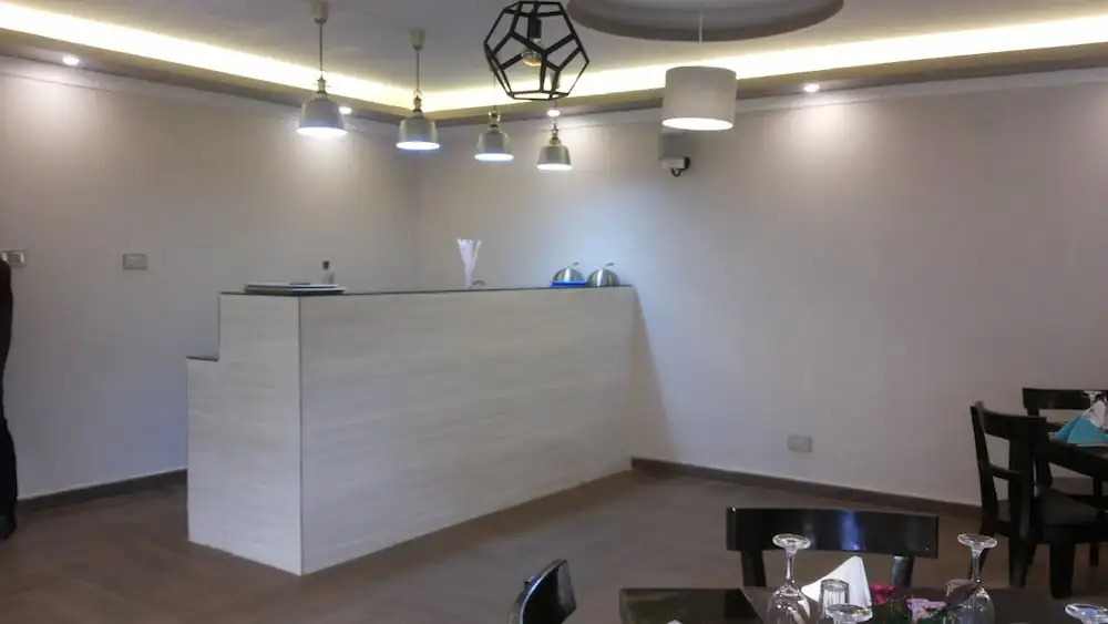Tripplex Hotel