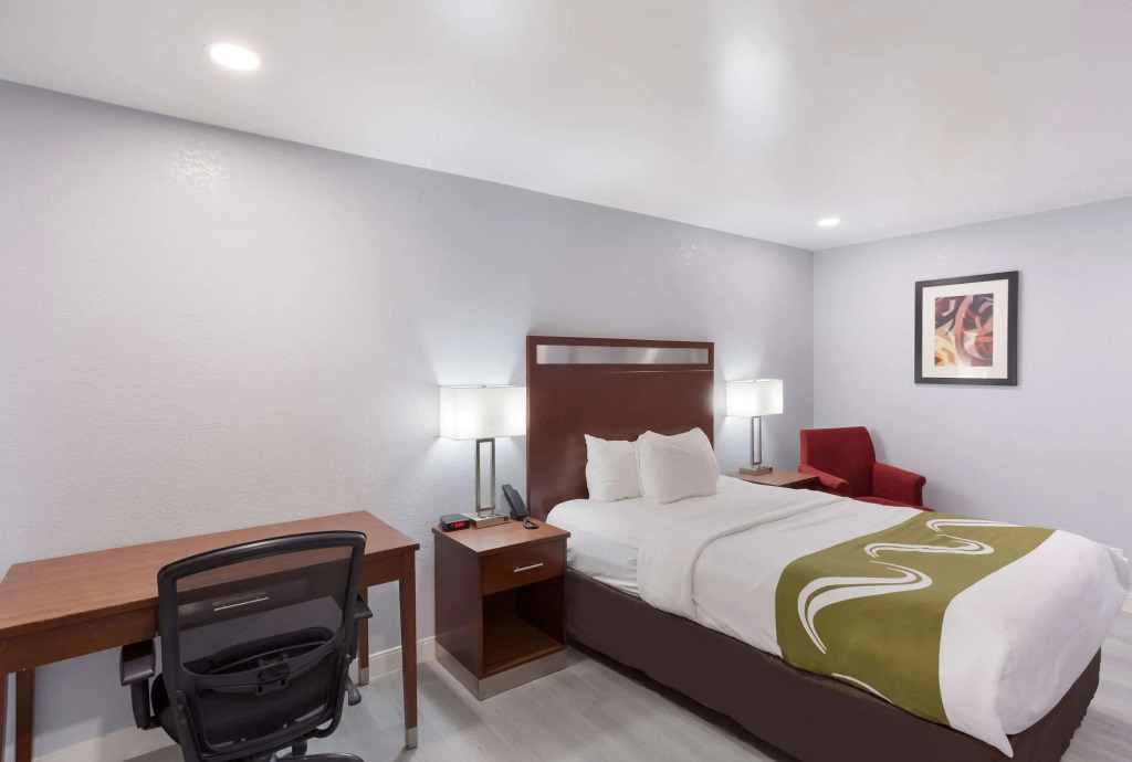 Quality Inn Redding near I-5