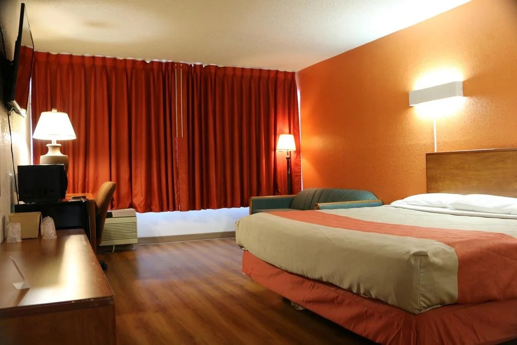 Motel 6