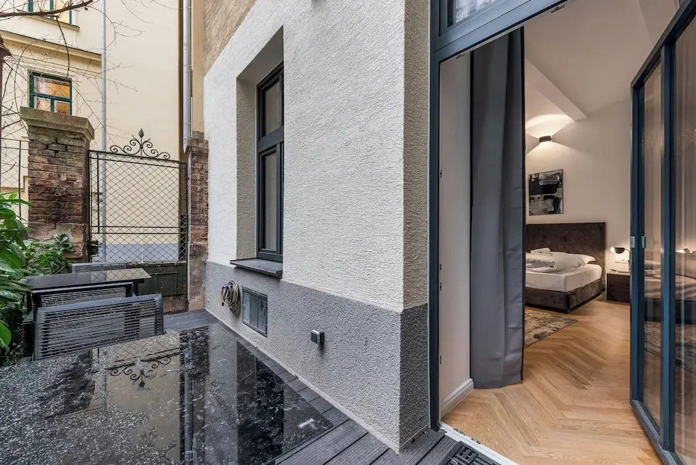 easy-flat Votiv - 153sqm Apartment with Terrace