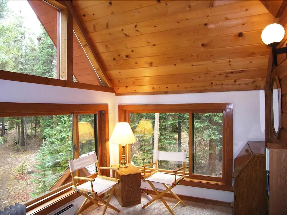 Upscale Home w/ Hot Tub: 3 Mi to Breck Ski Resort!