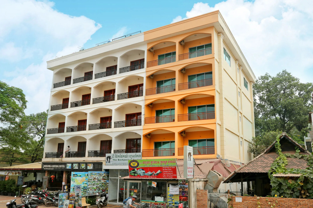 Hang Tep Hostel