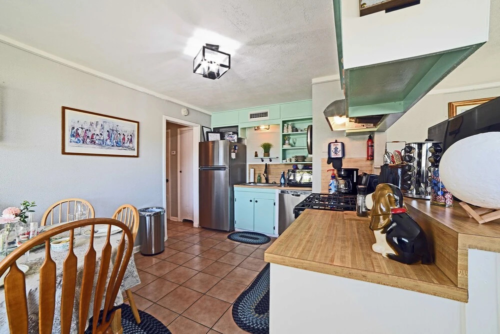 Corpus Christi Home w/ Grill, 3 Blocks to Bay!