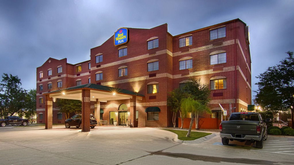 Best Western Plus The Woodlands