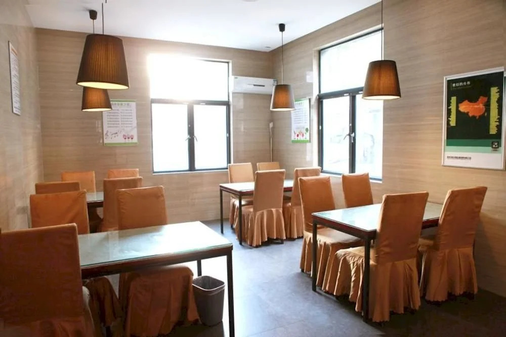 Qing Mu Hotel Xiang Yang Road