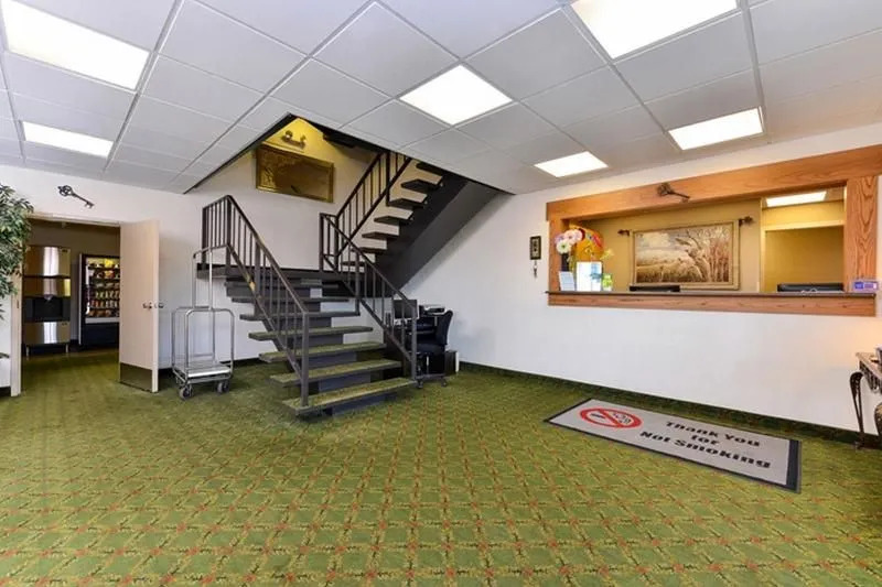 Econo Lodge Pierre
