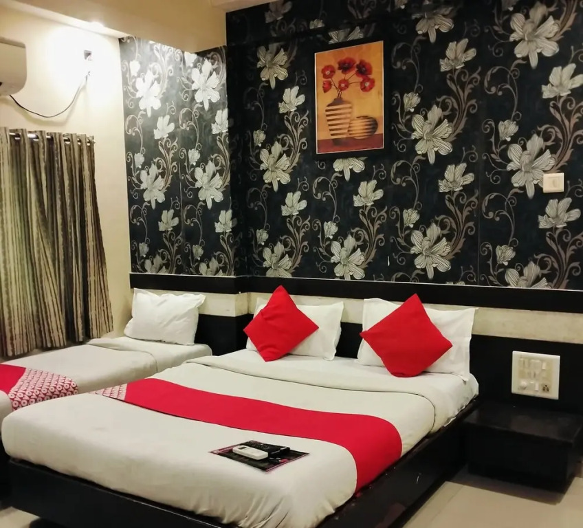 Hotel Palkhi