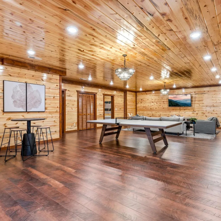Hillside Retreat in Sevierville