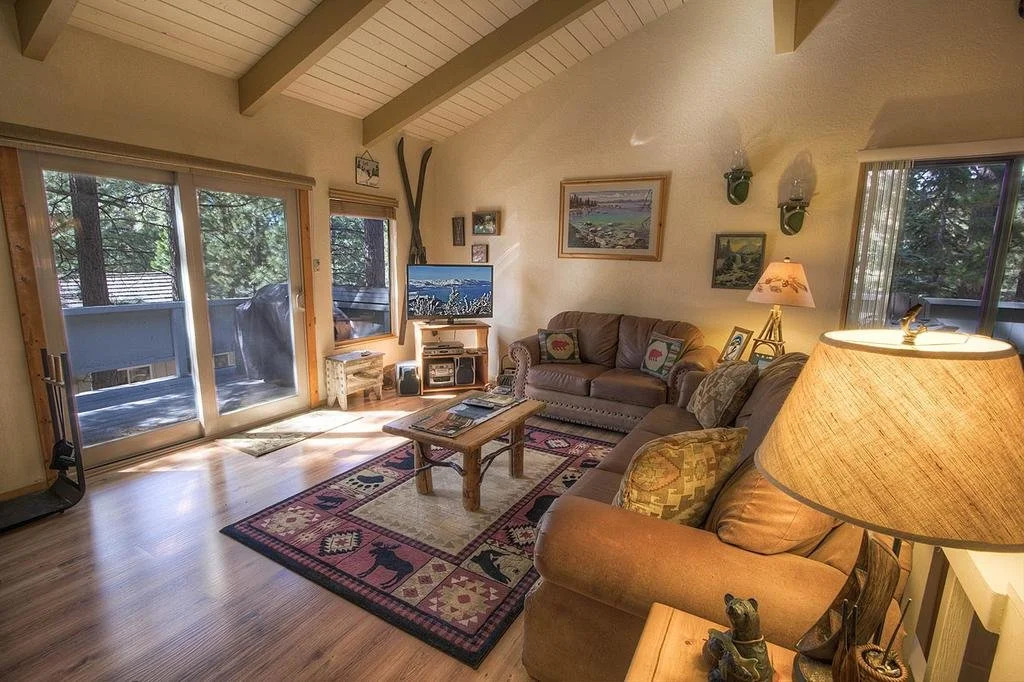 Exclusive North Shore Townhouse
