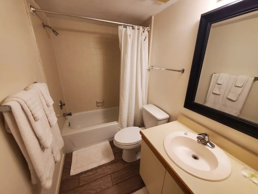 Ocean Ge Club P19 2 Bedroom Condo by RedAwning