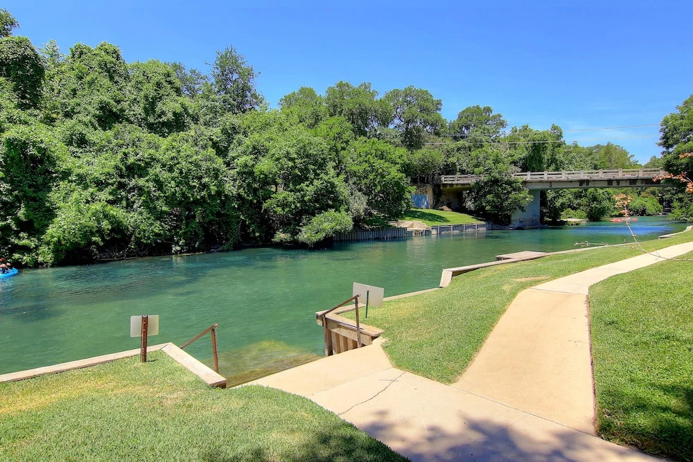 Inverness S Comal River      Ic216 2 Bedroom Condo by RedAwning