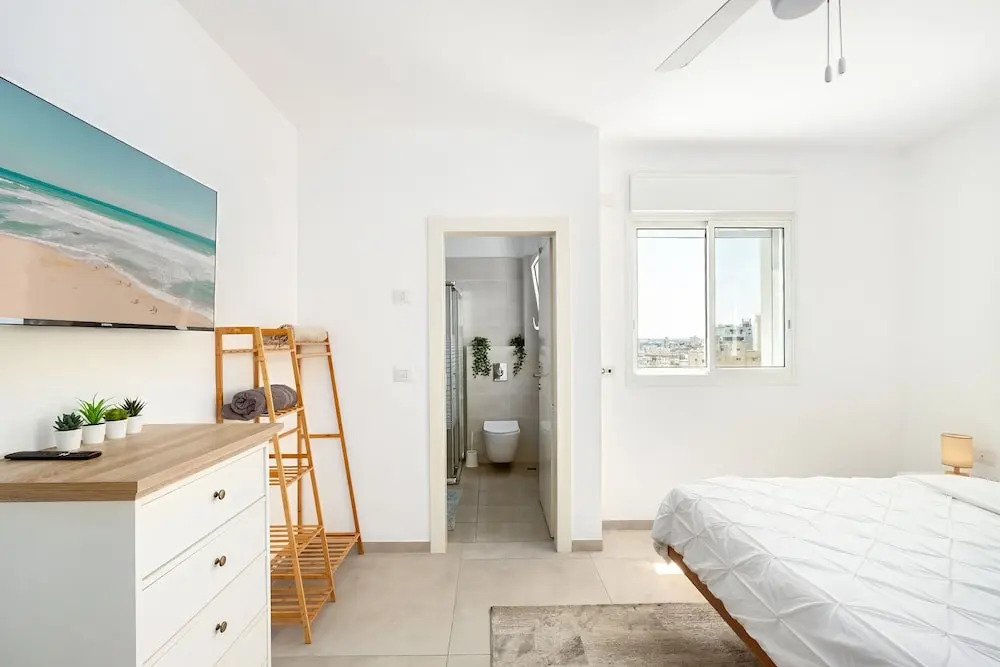 MAMAD - Sea Breeze Netanya Retreat by Sea N Rent