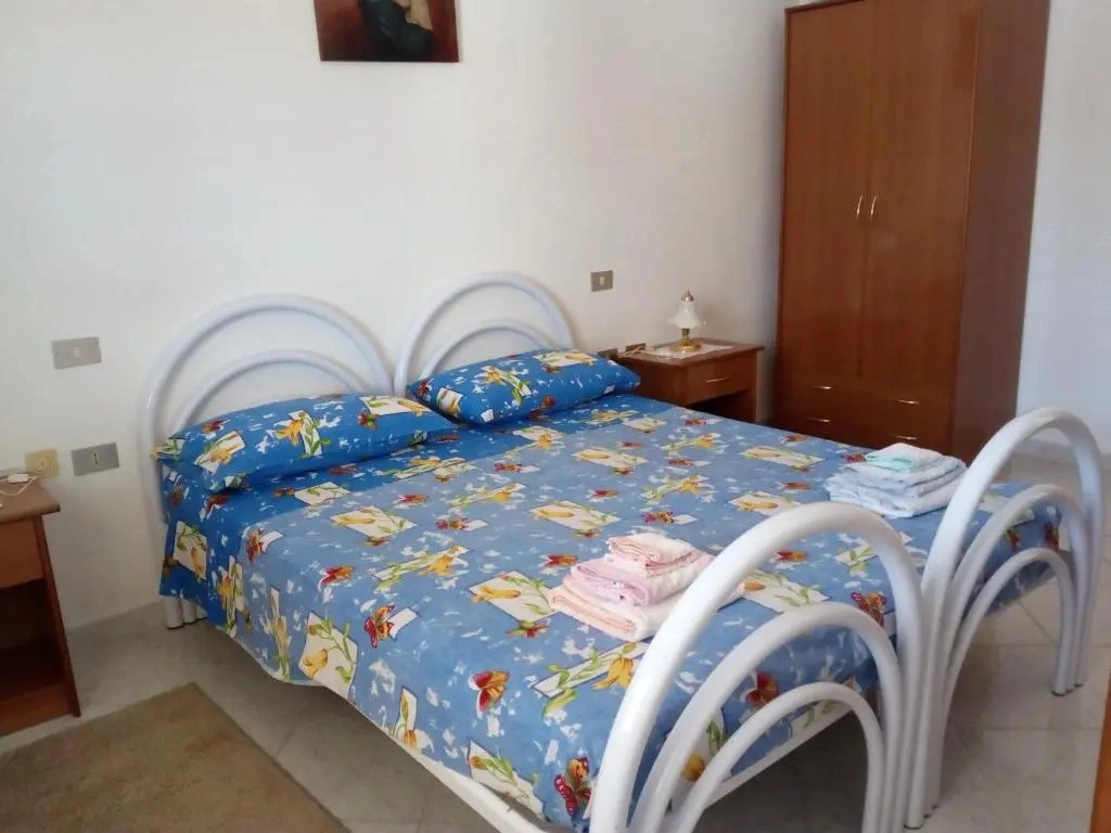 SANTU LUISU iun P2230