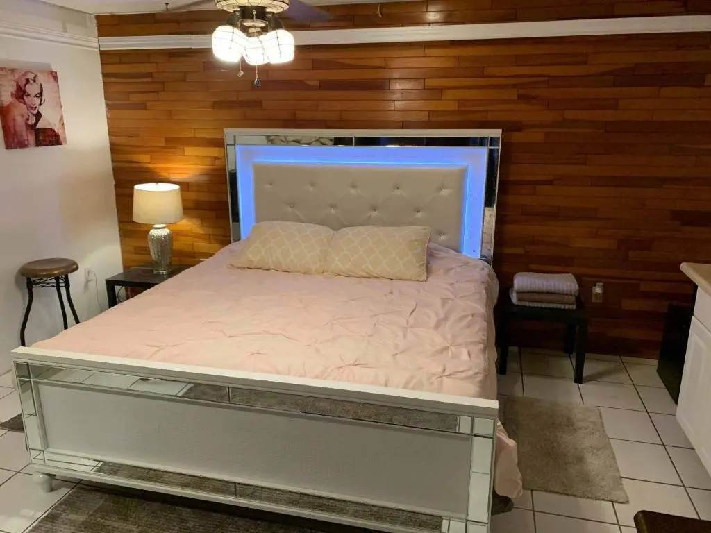 Deluxe studio & Pet friendly