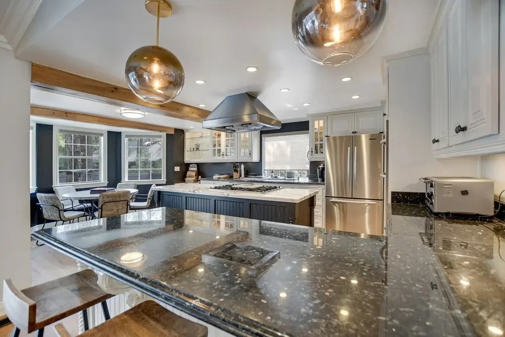 13 - Alpine Luxury Retreat 5 Bedroom Home by Redawning