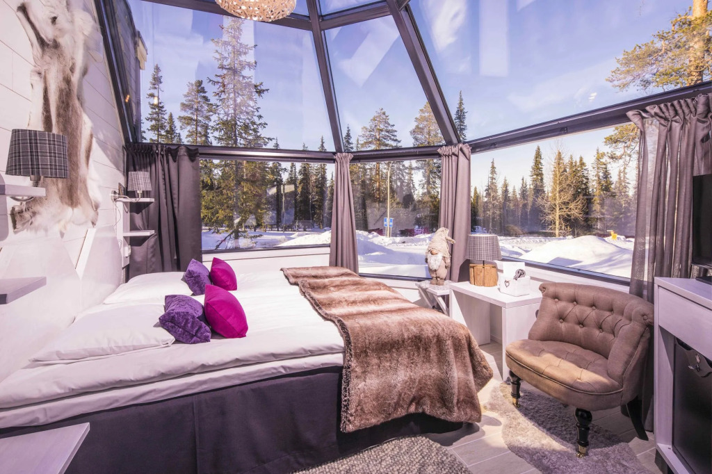Santa's Igloos Arctic Circle