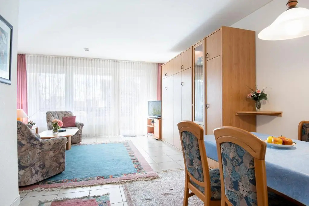 Waldstraße 2 Wohnung 12