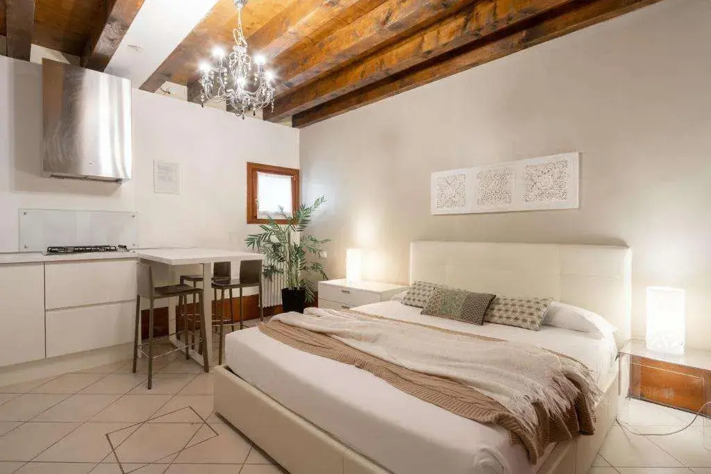 Design Palace Apartment by Wonderful Italy