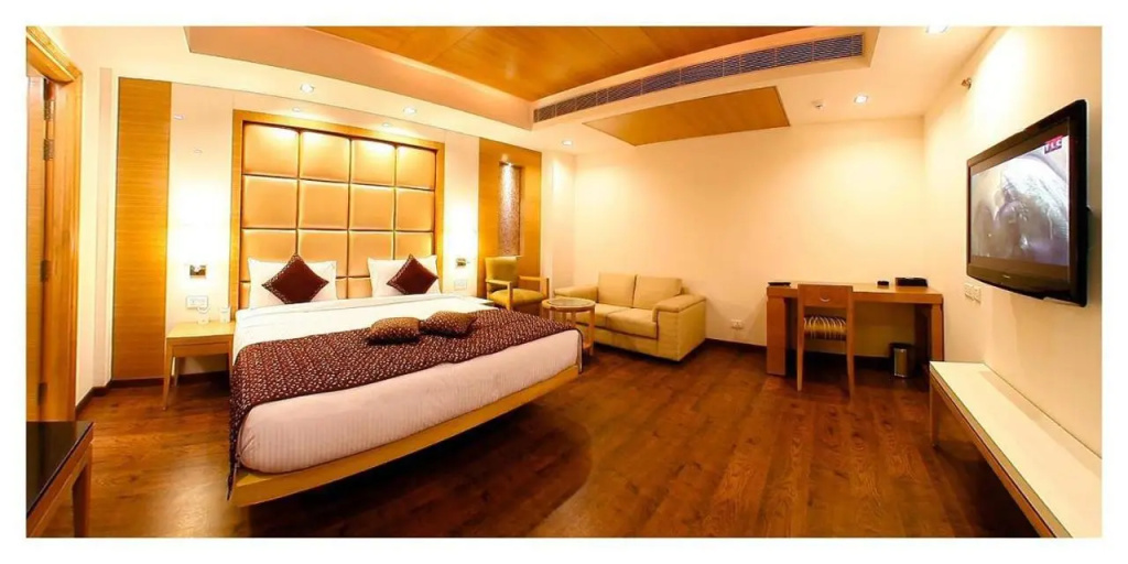 Almondz Hotel