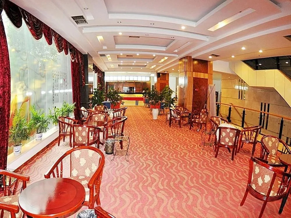 Huasheng Business Hotel