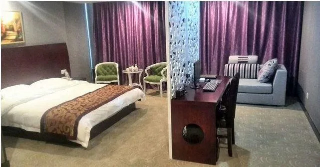 Yilu Harbour Holiday Hotel