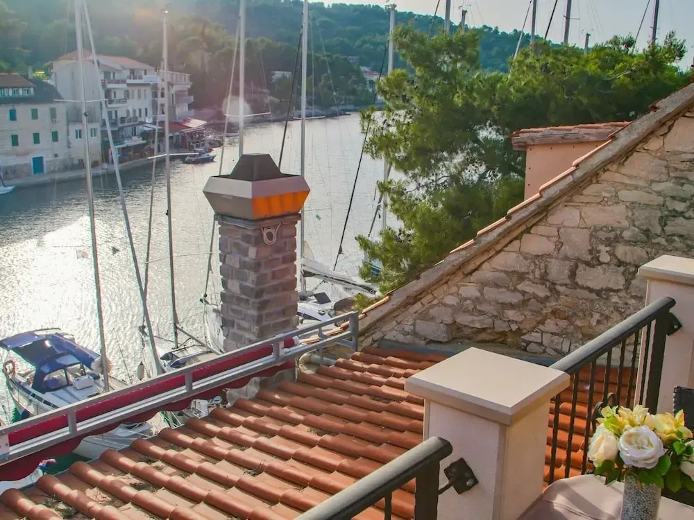 Daira - Great Location - A3