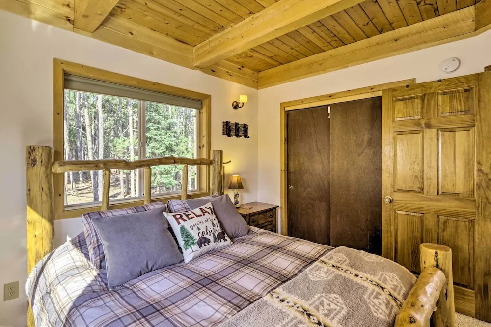 Secluded Fairplay Home w/ Hot Tub & Mountain Views