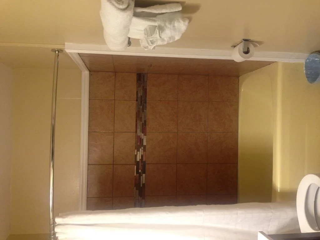 Pleasure Point Inn & Suites