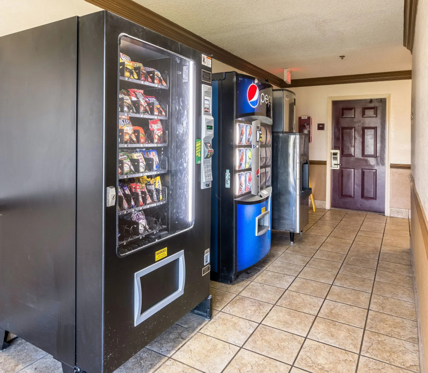 Red Roof Inn & Suites Pensacola-NAS Corry